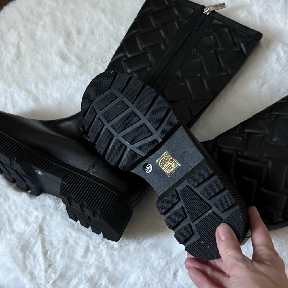 Kurt Geiger Black Quilted Winter Boots - Picture 2 of 6